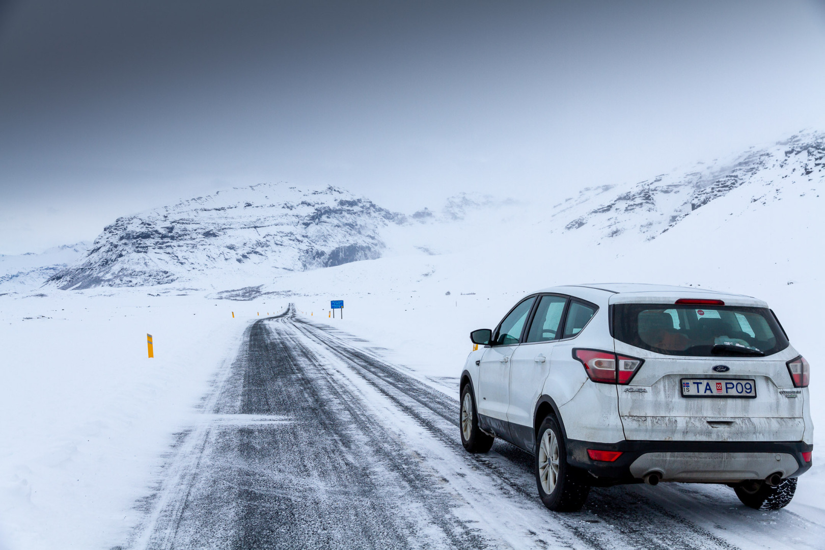 Difficul conditions because  of wet snow