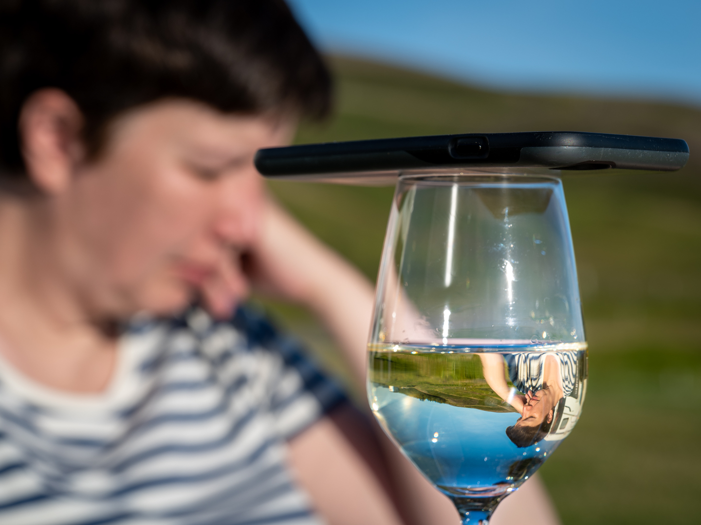 Die ganze Welt in einem Glas Wein