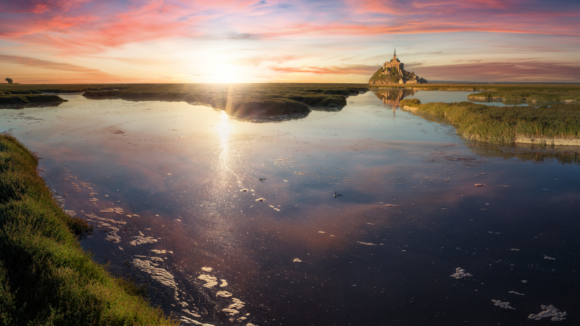 Calm in the Bay of Mont-Saint-Michel