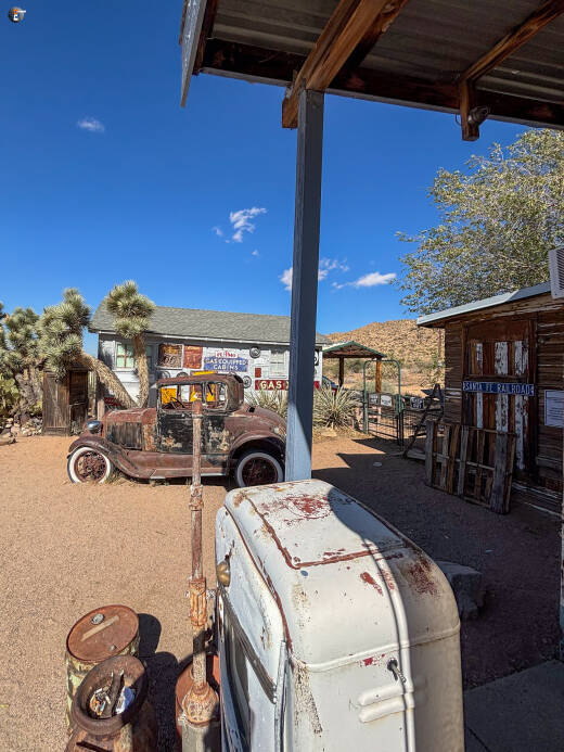 Hackberry General Store