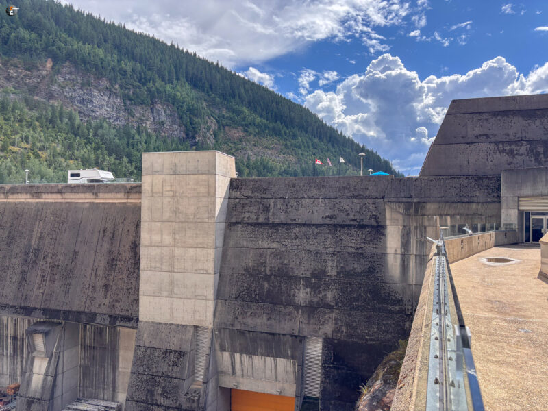 Revelstoke Dam