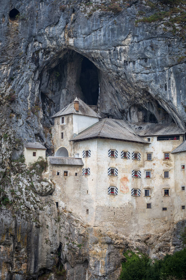 Predjama Castle